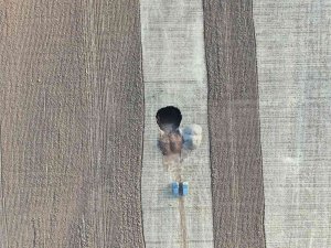 15 Metre İle Obruğun İçerisine Düşmekten Kurtuldu