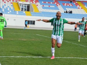 Efeler 09 Sfk’lı İ̇shak Gol Krallığına Zirveye Oturdu