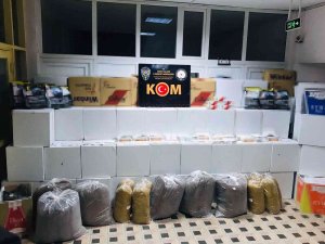 Hatay’da Kaçak Tütün Ve Makaron Operasyonu
