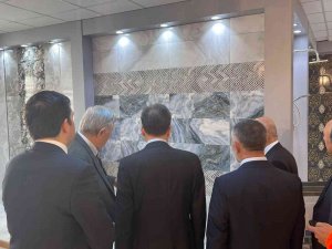 Vali Kızılkaya Seramik Fabrikasının Yeni Yatırım Süreçleri Hakkında Bilgi Aldı