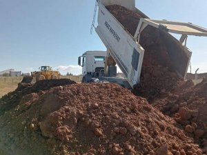 Pazaryeri Meslek Yükseokulu’nda Bahçe Düzenlenmesi Çalışmaları