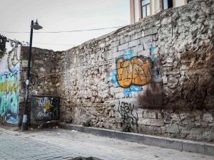 Antalya Kaleiçi’nde “Tarihi” Kirlilik