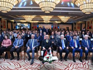 Adü Rektörü Aldemir, Türk Veteriner Hekimleri 50. Büyük Kongresi’ne Katıldı