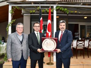 Halı İhracatçılarından Kenya Temasları