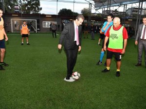 Çukurova Belediyesi Birimler Arası Futbol Turnuvası Başladı