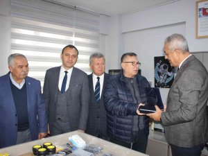 Eşi Adına Bilişim Sınıfı Açtı