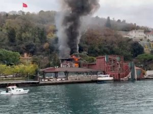 Beykoz’da 2 Katlı Restoran Alev Alev Yandı
