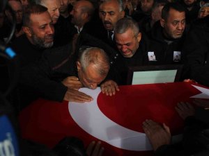 Şehit Eyyüp Uğurlu Son Yolculuğuna Uğurlandı