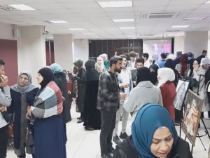 Suriyeli Kadınlar El Sanatlarıyla Kendilerini İfade Etmeye Çalışıyor