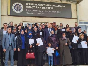 Bitkisel Üretim Uygulama Ve Araştırma Merkezinde Çiftçilere Eğitim Verildi