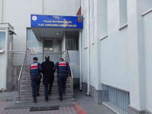 Kesinleşmiş Cezası Bulunan Fetö Üyesi, Jandarmadan Kaçamadı