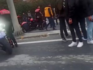 Seyir Halindeki Yunus Polislere Çarpıp Kaçtı: 2 Polis Yaralı