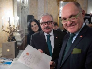 Tbmm Başkanı Şentop, Viyana’da Tbmm Binasının Yapımını Anlatan Serginin Açılışını Yaptı