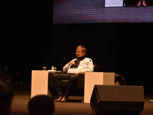 Hayati İ̇nanç Balıkesirli Gençlerle Bir Araya Geldi