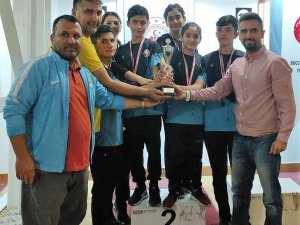 Tavas Dartta Tarih Yazdı