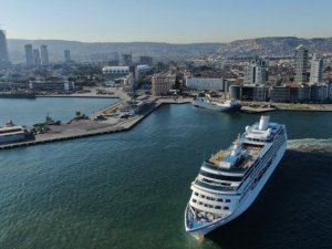 İ̇zmir’in Kruvaziyer Hevesi Kursakta Kaldı