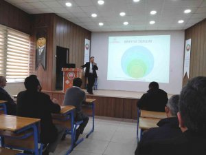 Emet’te Din Görevlilerine, “Ailenin Korunması Ve Aile İ̇çi Şiddetin Önlenmesi" Konulu Seminer