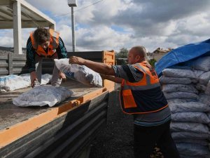Kuşadası’nda 2 Bin Aileye 400 Ton Kömür Yardımı Yapılacak