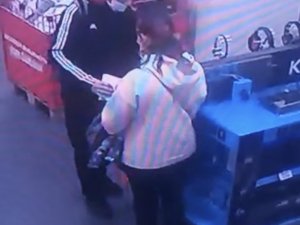 İ̇stanbul’da Avm’de Alüminyum Folyolu Torbayla Hırsızlık Kamerada: Kadın Hırsız X-ray Cihazına Yakalandı