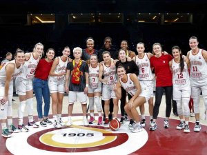 Kadınlar Basketbolda Derbi Heyecanı: Fenerbahçe - Galatasaray