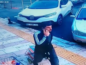 Girdiği Apartmandan Hem Pazar Arabası Hem De 2 Damacana Zeytinyağı Çalan Hırsız Yakalandı