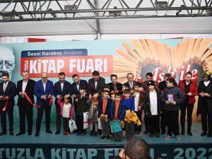 Sezai Karakoç Anısına Düzenlenen “5. Tuzla Kitap Fuarı” Kapılarını Açtı