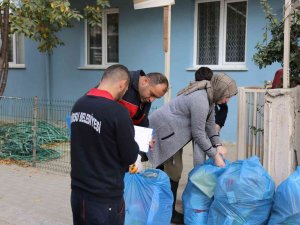 Gürsu’da Atık Getiren Ekmek Kazanıyor