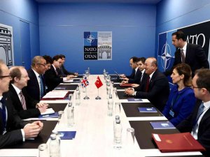 Dışişleri Bakanı Çavuşoğlu, İ̇ngiliz Mevkidaşıyla Görüştü