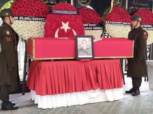 Pençe-kilit Operasyonu’nda Şehit Olan Halil İ̇brahim Yiğit Son Yolculuğuna Uğurlandı