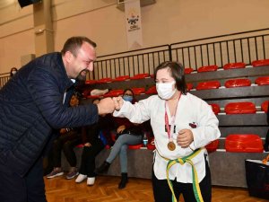 Çiğli Belediyesinin “Engelsiz Yaşam” Mücadelesi Sürüyor