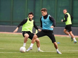 Manisa Fk’da Keçiörengücü Maçının Hazırlıkları Başladı