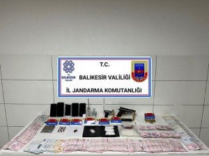 Ayvalık’ta Jandarmadan Uyuşturucu İmalatı Ve Satışı Yapanlara Darbe