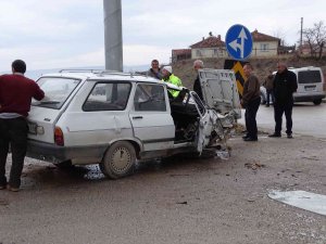 Hisarcık’ta Trafik Kazası: 3 Yaralı