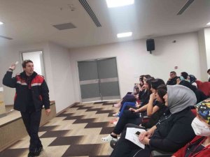 İ̇tfaiyeden Yalova Devlet Hastanesi Personeline Yangın Eğitimi