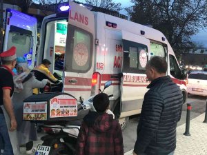 Edirne’de Motosikletten Düşen Kurye Yaralandı