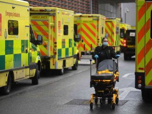 İ̇ngiltere’de Ambulans Çalışanlarından Grev Çağrısı