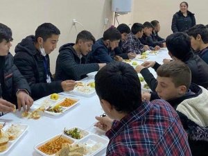 Erzurum’da 13 Bin Öğrenciye Ücretsiz Yemek