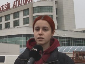 Otomobilin Çarptığı Kadın Hastanede Yaşam Mücadelesi Veriyor