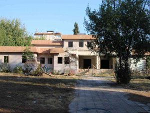 Bir Zamanlar Binlerce Kişi Ziyaret Ediyordu, Şimdi Harabeye Döndü