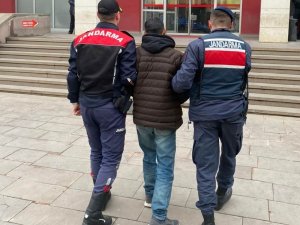19 Yıl Hapis Cezası İle Aranan Firariyi Jandarma Yakaladı