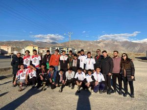 Tercanlı Öğrenciler Erzincan’da Kupaları Topladı
