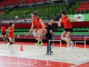 Karşıyaka, Galibiyet Arıyor