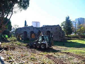 Konyaaltı’ndaki Roma Hamamı Yenilenmeye Hazırlanıyor