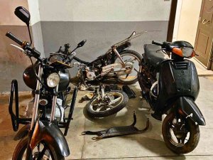Motosiklet Hırsızı Oto Galerici Yakalandı