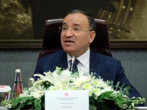 Adalet Bakanlığı İşaret Diliyle Hukuki Terimler Sözlüğü Hazırlıyor