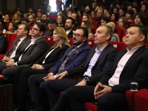 Deni̇b, Üyelerini ’E- Ticaret Ve E-i̇hracat’ Konularında Bilgilendirdi