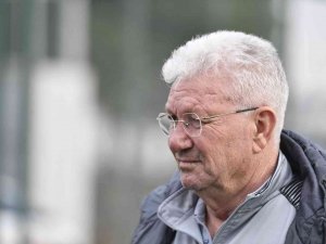 Bursaspor Teknik Direktörü İ̇smail Ertekin: “Umarım Genç Kardeşlerimiz Bizi Utandırmazlar”