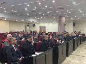 Belediye Meclisi Toplandı, Öğrencilere Su İndirimi