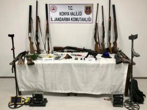 Konya’da Jandarmadan Uyuşturucu Ve Hırsızlık Operasyonu