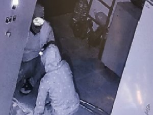 Jandarma Kablo Hırsızlarının İzini Sürüyor